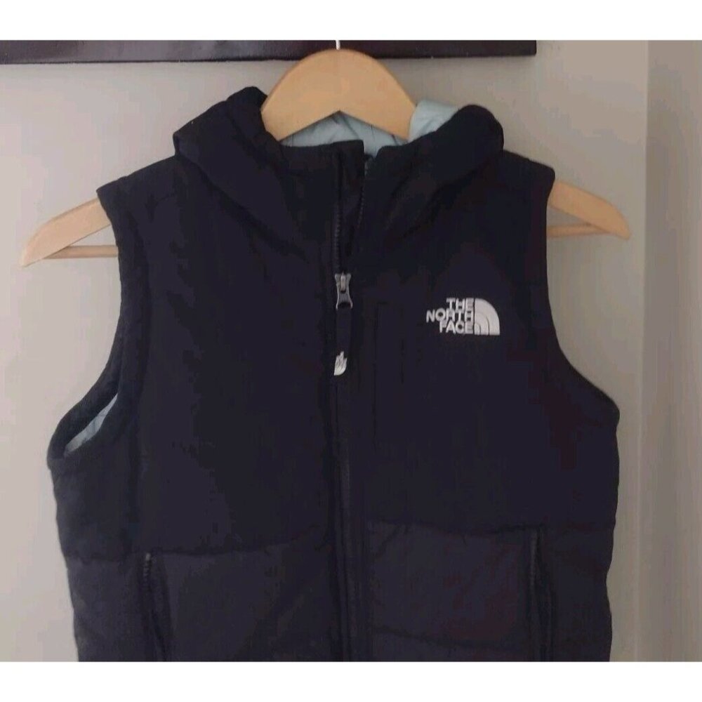 The North Face Black Kids Vest - Picture 2 of 10